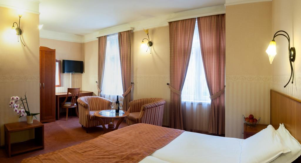 Aleksandar Hotel Vrnjačka Banja Екстериор снимка